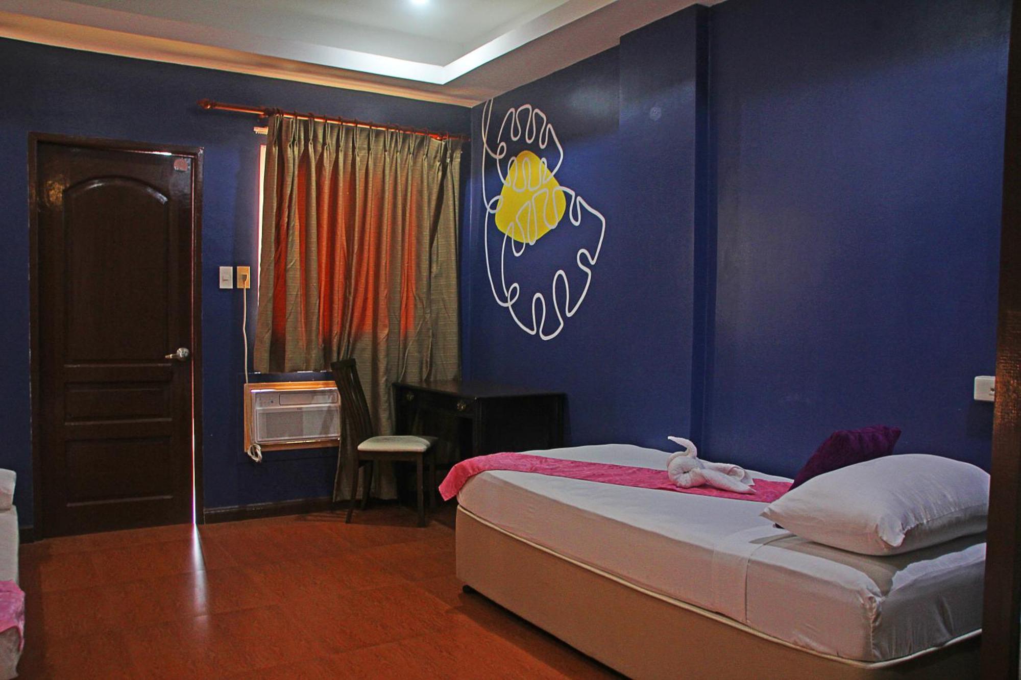 Hotel Palacio Puerto Princesa Esterno foto