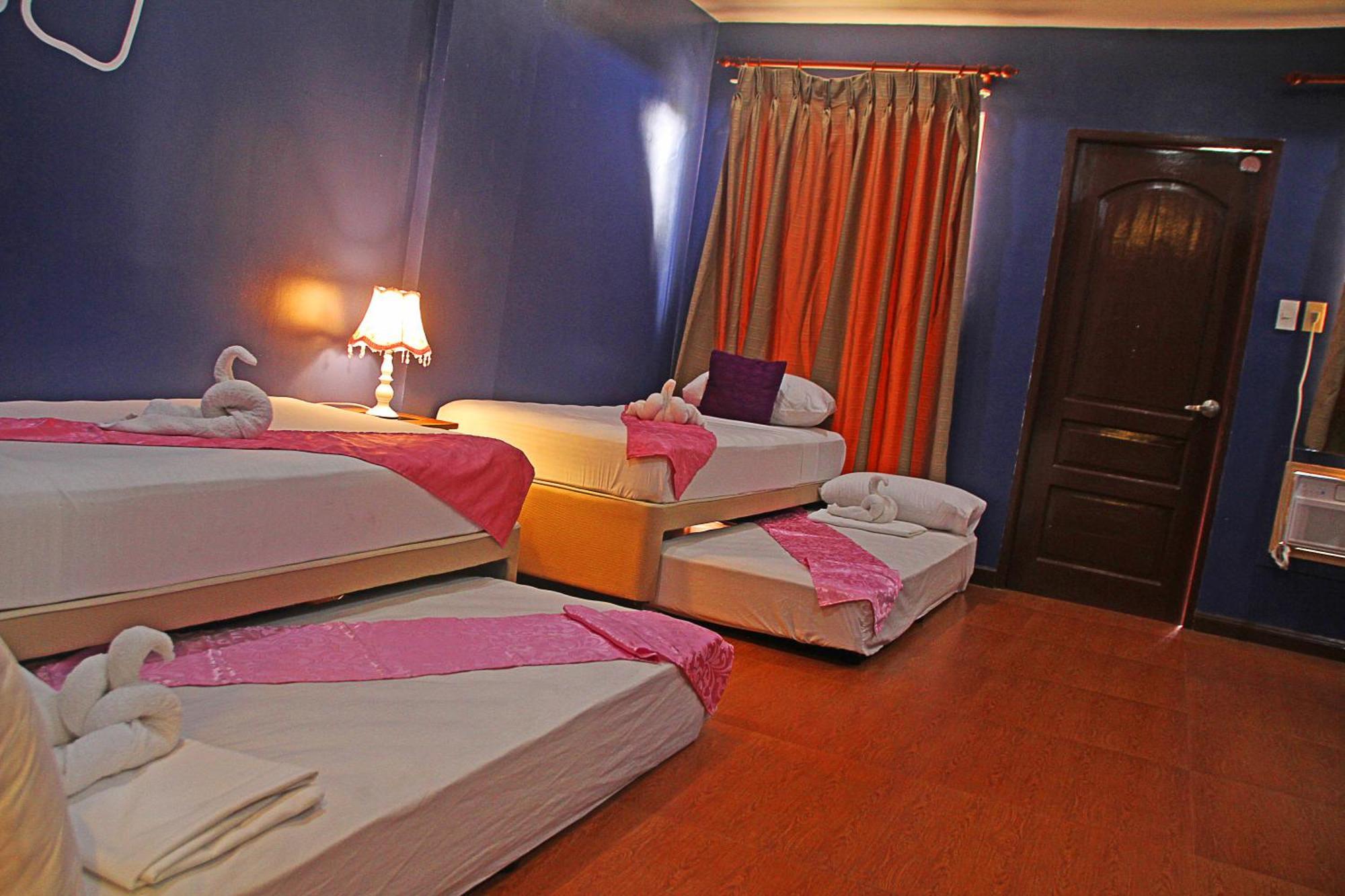 Hotel Palacio Puerto Princesa Esterno foto