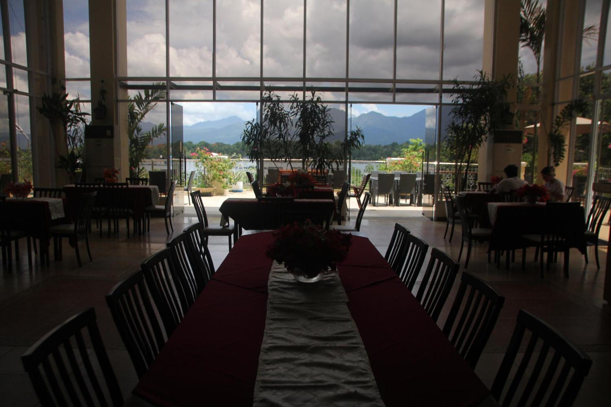 Hotel Palacio Puerto Princesa Esterno foto
