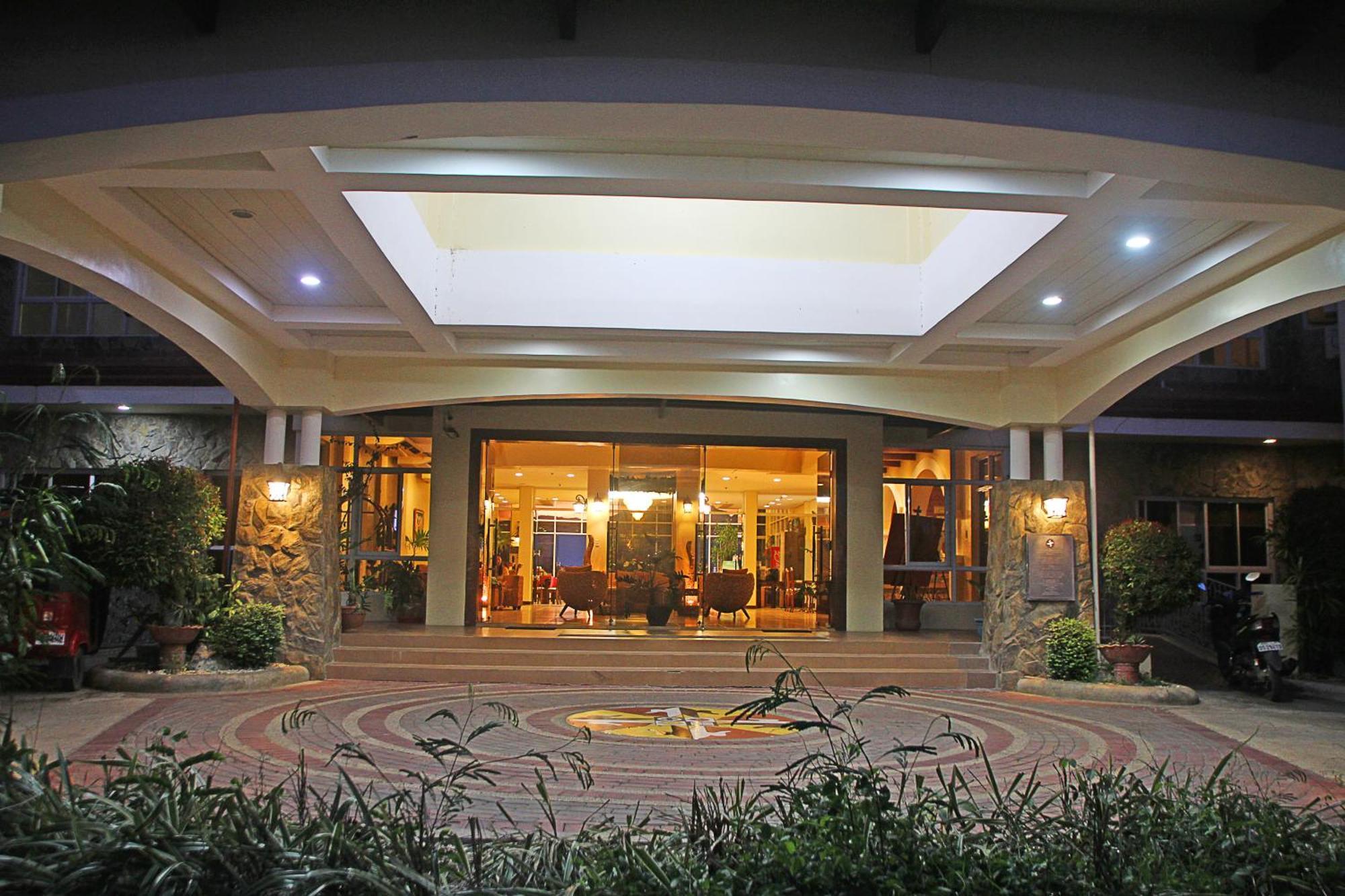 Hotel Palacio Puerto Princesa Esterno foto