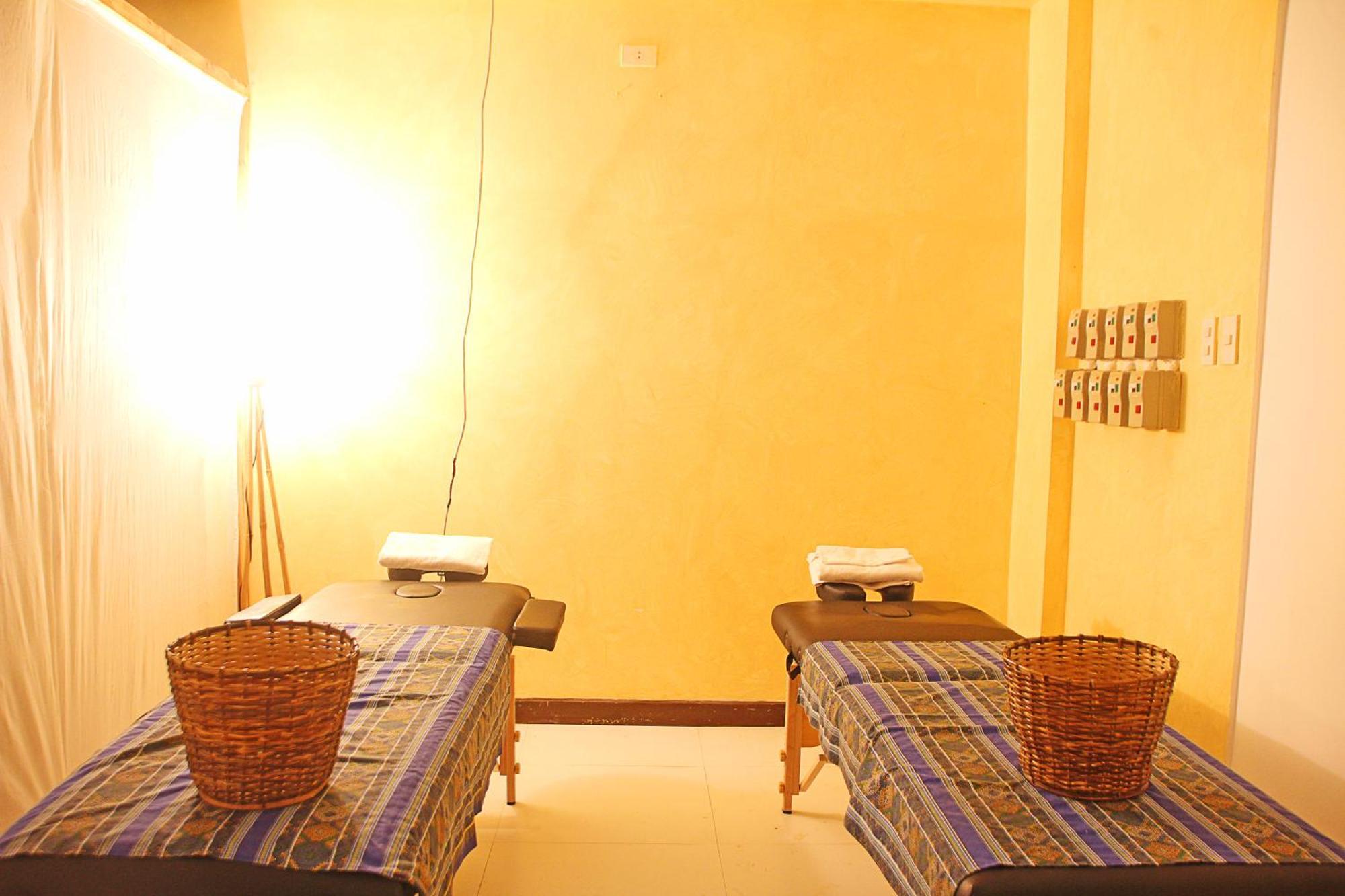 Hotel Palacio Puerto Princesa Esterno foto