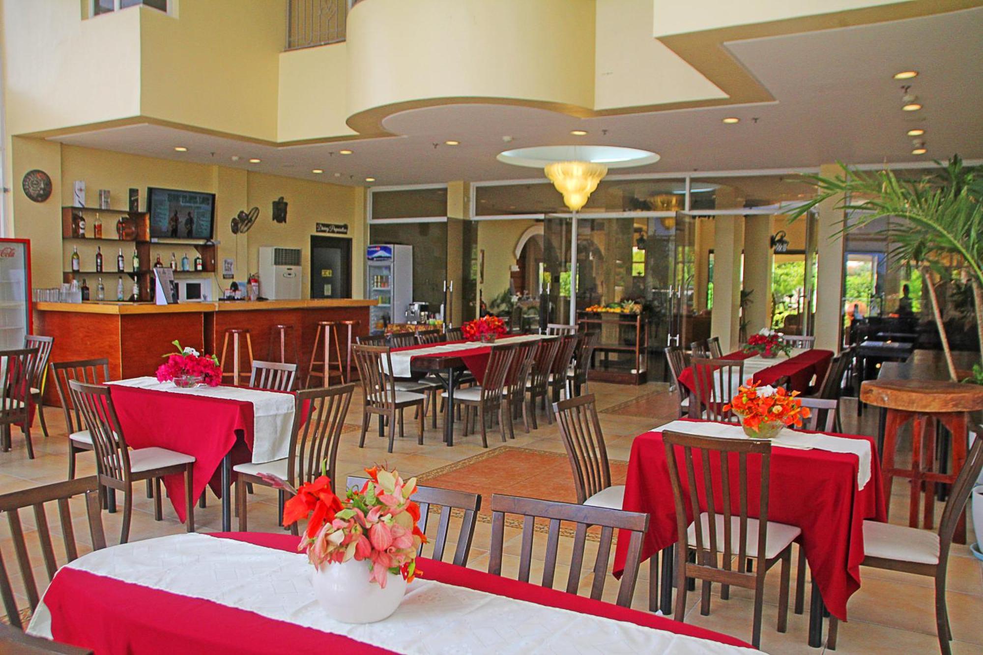 Hotel Palacio Puerto Princesa Esterno foto