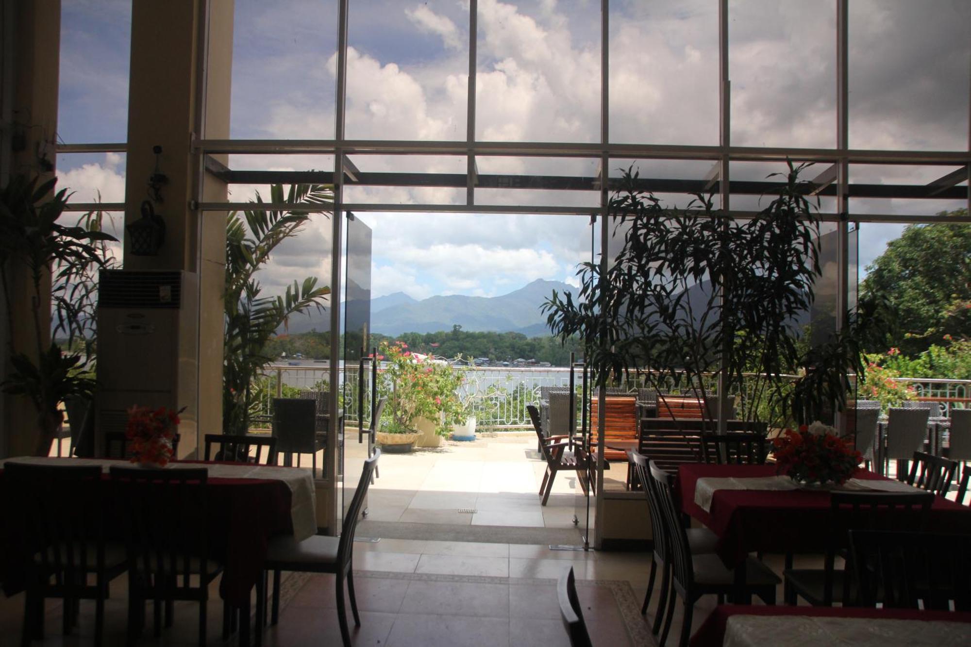 Hotel Palacio Puerto Princesa Esterno foto